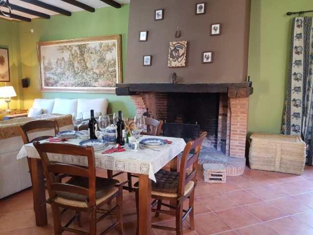 Vivienda Rural Casa Sofia Villa Убрике Екстериор снимка